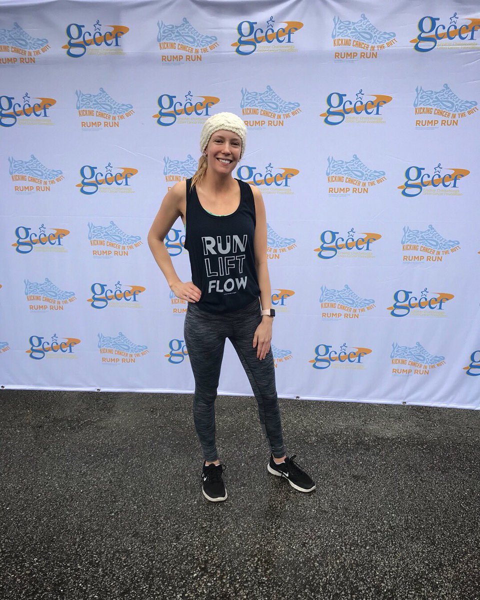 sammiejane_97's tweet photo. ran a 5k this morning!! 🏅#coloncancerawarenes https://t.co/g6msYUbZey