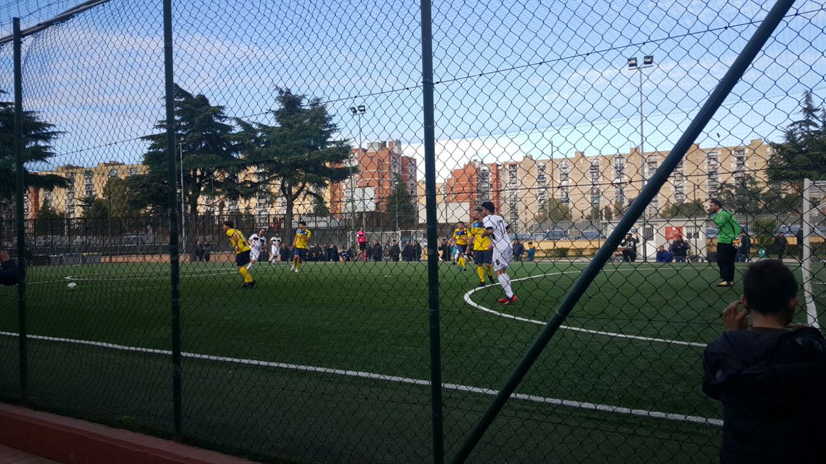 CiroVive's tweet photo. https://t.co/BSAvwypk1v
Bravi ragazzi...👏👏👏⚽️⚽️✌
#avversariMAInemici#costruiamouncalciopulito#Ciroviveneisanivaoloridellosport #respect #calcioa5 #serieC2gironeB #AsdCirovive https://t.co/VbcEfXZROB