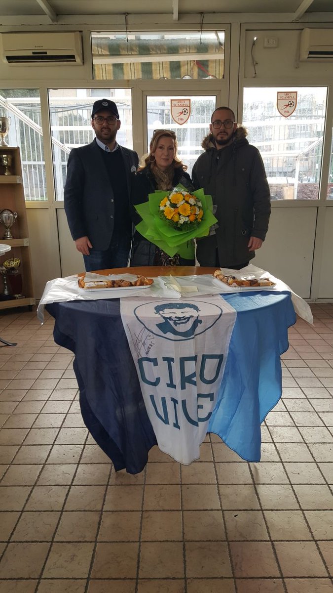 CiroVive's tweet photo. https://t.co/BSAvwypk1v
Bravi ragazzi...👏👏👏⚽️⚽️✌
#avversariMAInemici#costruiamouncalciopulito#Ciroviveneisanivaoloridellosport #respect #calcioa5 #serieC2gironeB #AsdCirovive https://t.co/VbcEfXZROB