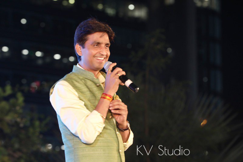 Dr Kumar Vishvas tweet media