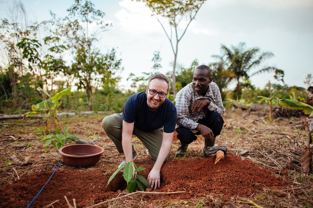 Will Torrent tweet media