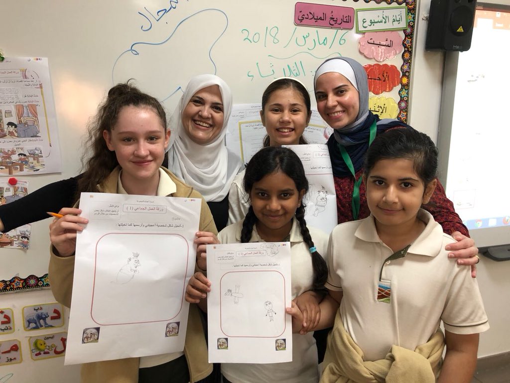 abeer17343246's tweet image. #gcsbookweek G5 support and integration among the students of the Arabic A and B Language and enjoy the analysis of the story in my class .