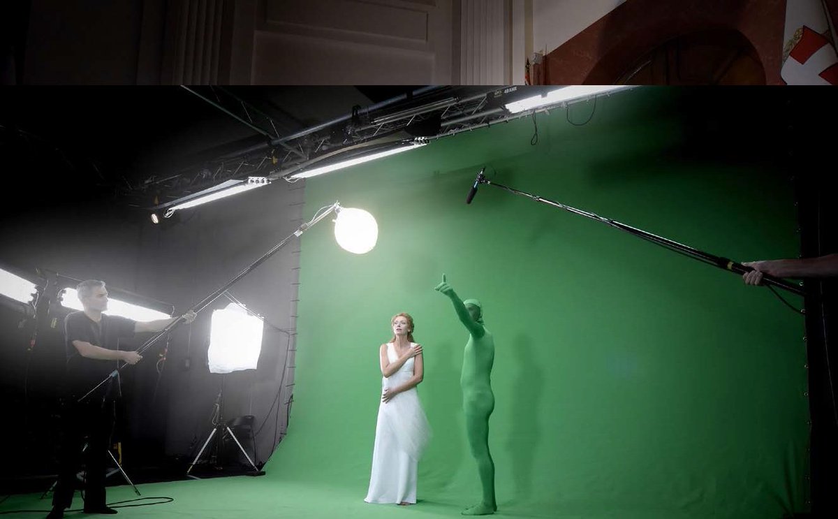 MakMakey's tweet photo. Elsa Lepoivre (photographie de tournage) © Vincent Pontet #Tempet @ComedieFr https://t.co/iCZR5inUgW