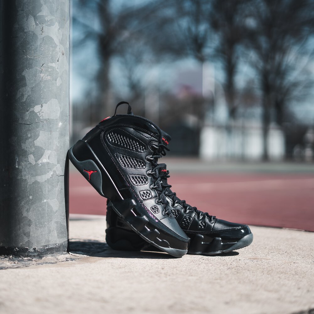 snipes_usa's tweet photo. B R E D I X
@Jumpman23 Air Jordan IX
NOW available online & in all stores.
#Bred #AJ9 #AJIX
https://t.co/R2Nogtm8sS https://t.co/2oSM8xXula