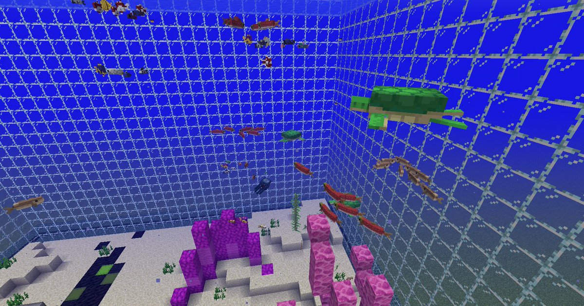 RuthieMagmaCube's tweet photo. I don't usually build in creative, (I'm proud of myself for figuring out the /fill command!) but I was so inspired by the aquatic update, I built this aquarium featuring Spongebob's pineapple!  It's so relaxing watching the fish swim around. #AquaticUpdate #MinecraftFish https://t.co/U0TM1KGIPV