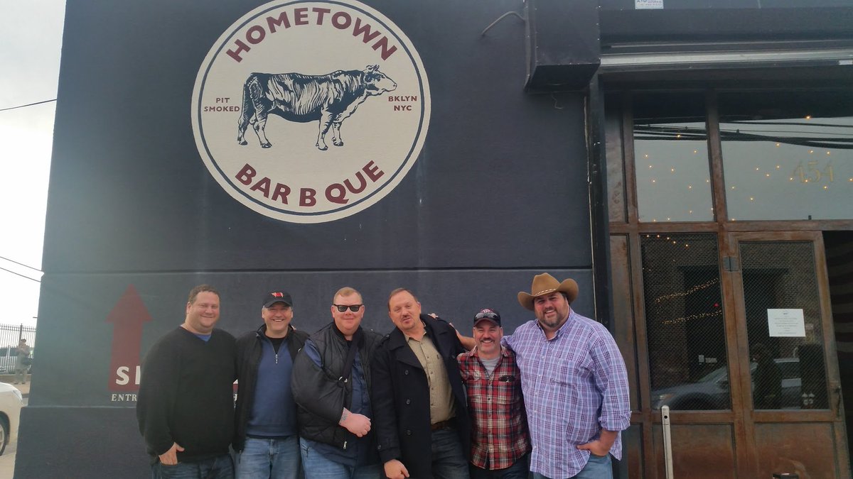 #HouBBQ stands with #BrooklynBBQ. <a href="/HometownBarBQue/">Hometown Bar-B-Que</a> <a href="/izzysbbq/">Izzy</a> <a href="/FletchersBklyn/">Fletcher's</a> <a href="/MorgansBK/">Morgan'sBrooklynBBQ</a>