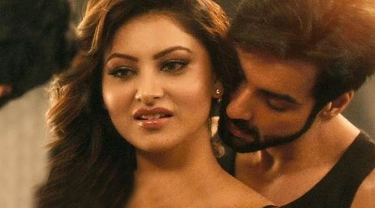 Itsmesasidhar's tweet photo. #Bollywood #Box_Office_Collection #Entertainment Hate Story 4 box office collection day 2: Urvashi Rautela starrer off to a slow start https://t.co/GUZsWkOb41 https://t.co/BFcf6lt6aG