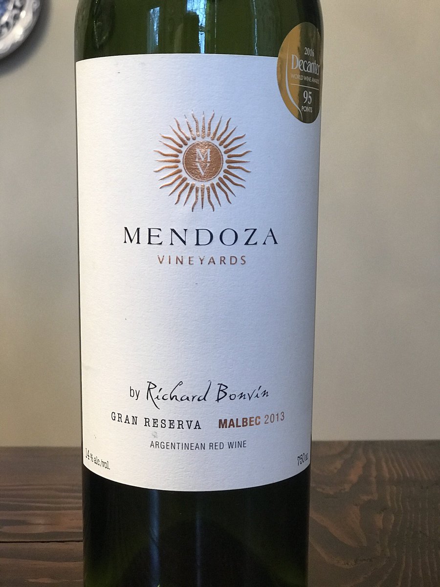 PortugueseChef's tweet photo. Mendoza Gran Reserva 2013 Malbec Argentina. Old vines aged for 18 months. The nose is vibrant and well-defined, notes of cassis, blueberry and blackberry. The palate is medium-bodied with fine silky tannins enhanced by patina of dark chocolate-tinged black fruit. #sharethechefct https://t.co/fgEqUByulG