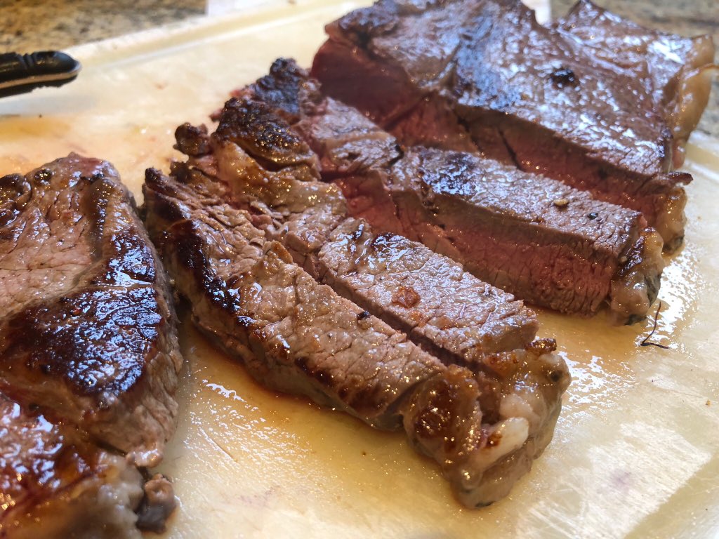 Averyslondon's tweet photo. The #Perfect #Lunch to enjoy with #Six #Nations #Rugby (Good Luck to All) #Supreme #Rump #Steak Courtesy of #Bashford’s #Warlingham Inbetween lightly Toasted #Mediterranean #Bread & #Sautéed #Red #Onions #WholeGrain and #Dijon #Mustards @Averyslondon https://t.co/Ocfk0WHDIE