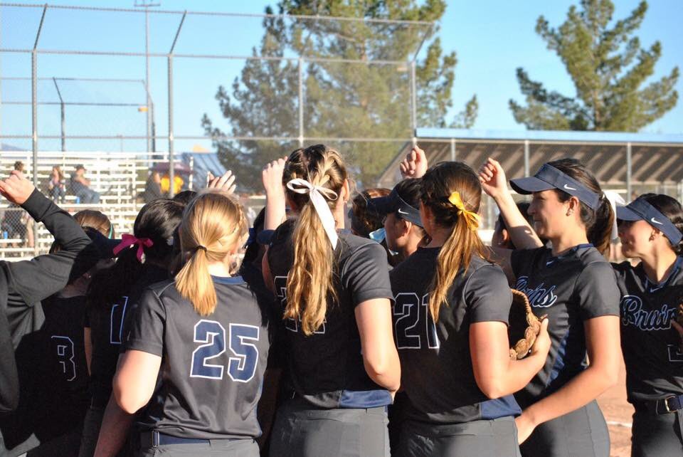 braunroni_'s tweet photo. come support @GFUSoftball today and Sunday at 12 &amp; 2 !! #beatlinfield 🐻🤗☀️ https://t.co/RgNJbNWIC7