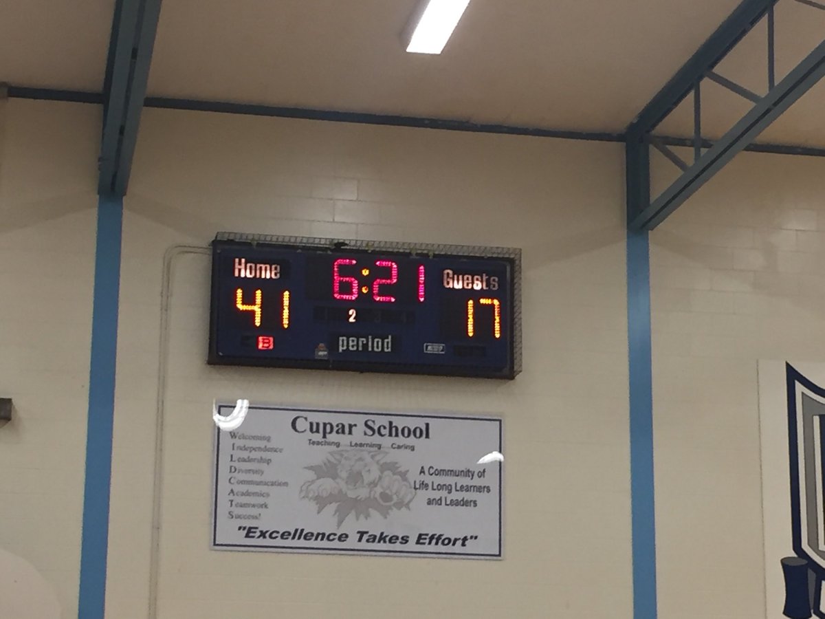c_davisco's tweet photo. Bulldogs up at half.  #firststop #destinationvolkshouse #nottodd https://t.co/fDhv8fZ9ok