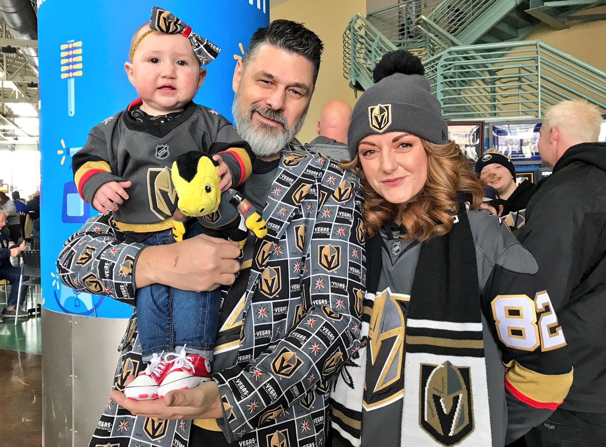 GoldenKnights's tweet photo. that’s one nicely dressed #VegasBorn fam 👌👌👌👌👌 https://t.co/E0id7GYdHZ