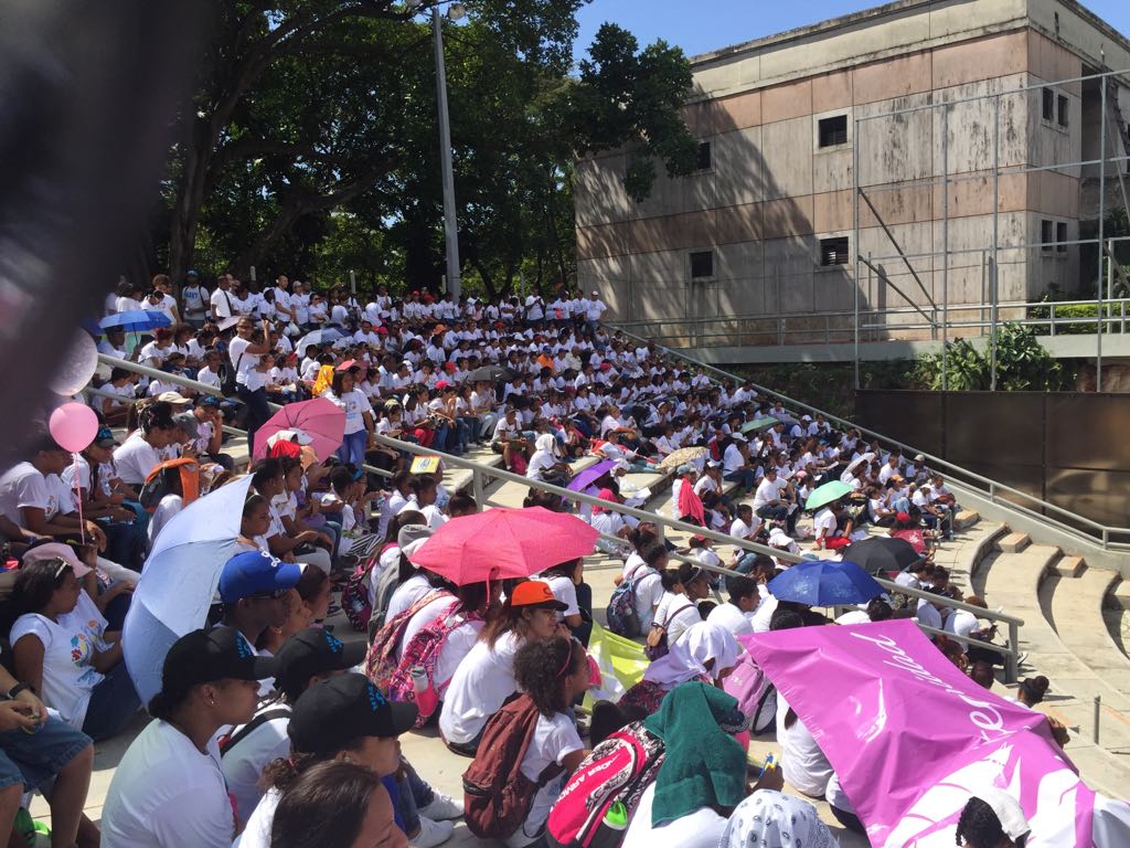 IRJesucristo's tweet photo. Ya en el anfiteatro Nurín Sanyei #CaminataDeLaVirtud https://t.co/MBAwlphho2