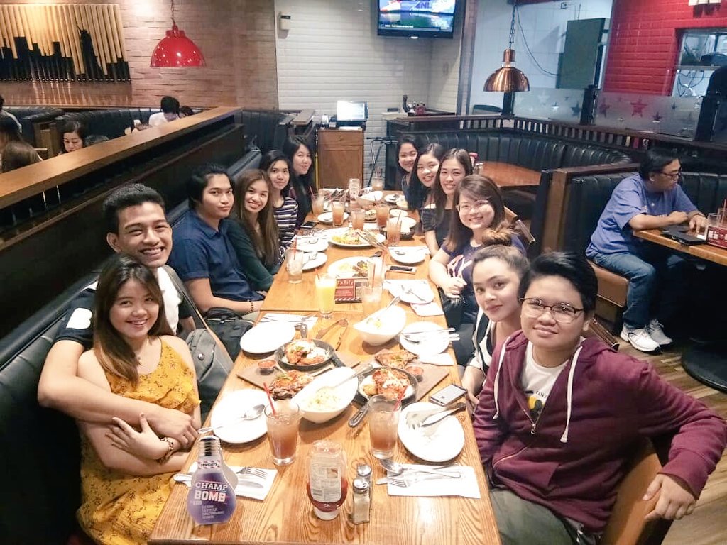 PaupauSarte's tweet photo. My friends are one of my treasures. You guys are irreplaceable. Thank you for sparing your saturday night to my despedida and to @HeySuperLai's. I will see you again after a year or two. I love you all π #Incomplete #CollegeFriends #Withlovedones https://t.co/mQYbQZWl5h