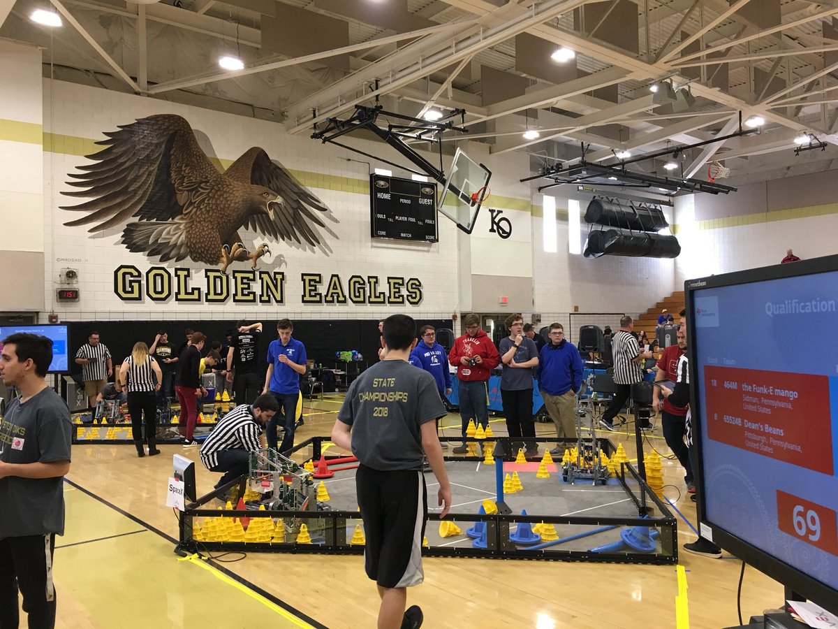 ABen_KO's tweet photo. VEX competition today at #kosd #koproud. https://t.co/aqIcJGp0Cr