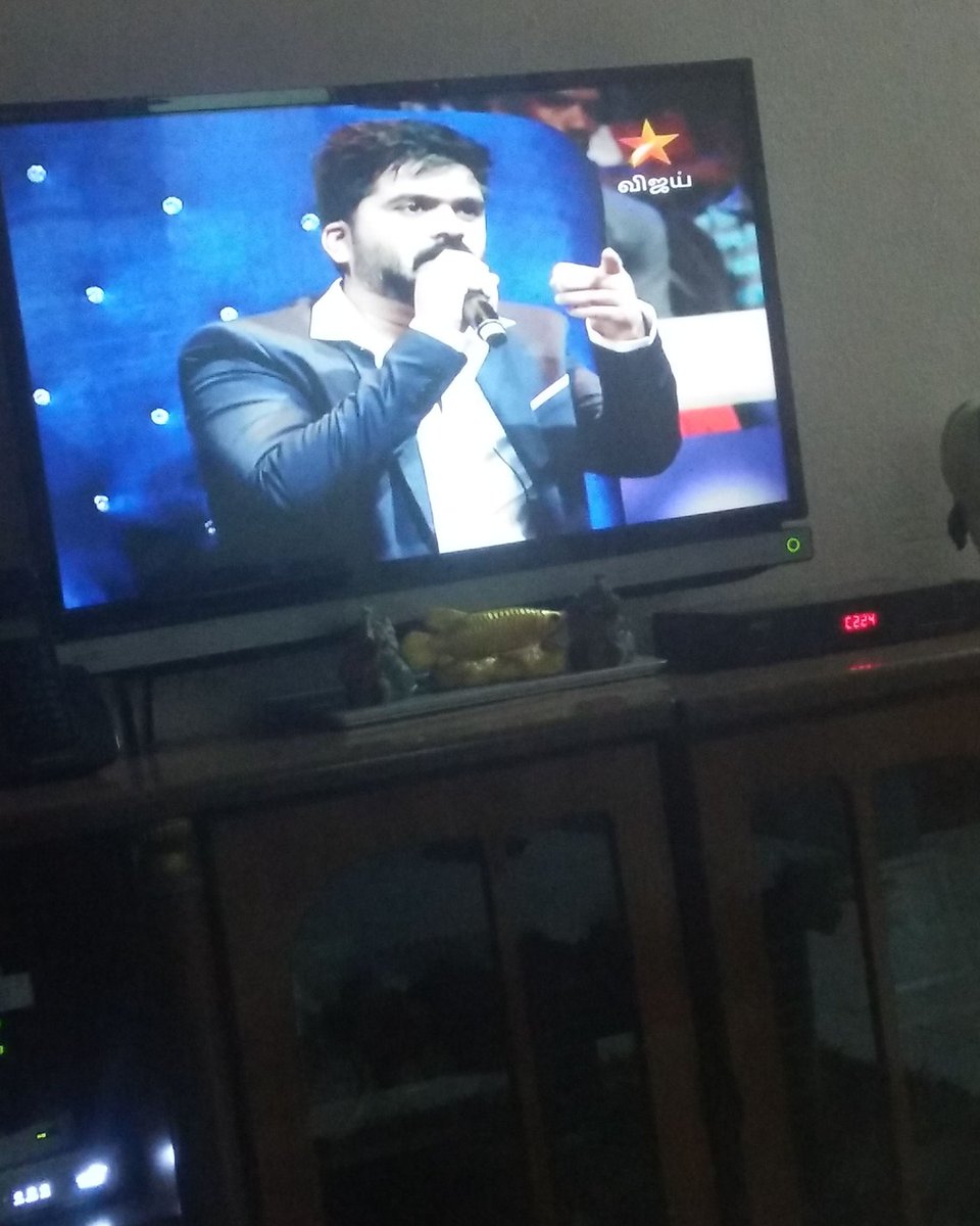 pavi_daddy's tweet photo. My all time fav hero love him since small.. He is a genuine guy.. Wanna see him grow more... Love u str... Real life man https://t.co/OtCKCC0Pm6