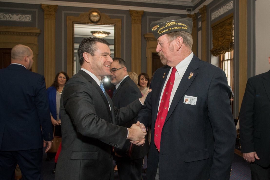 SenToddYoung's tweet photo. From #HigherEdAct reauthorization &amp; medical research funding, to legislative priorities of Hoosier veterans &amp; access to sign language interpreters, I heard from Hoosiers who have traveled to DC to advocate for the issues that matter most to them during this week’s #HoosierHuddle https://t.co/2uqdYXreTN