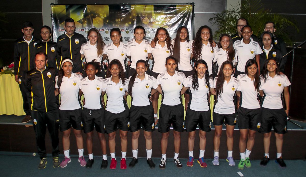 DvoTachira's tweet photo. #FemeninoDTFC | 🔝 Nuestro plantel profesional fue presentado a los medios de comunicación. ¡Vamos por la conquista de la #SuperligaFem ! 💪⚽️ https://t.co/1OIV2oHFP0