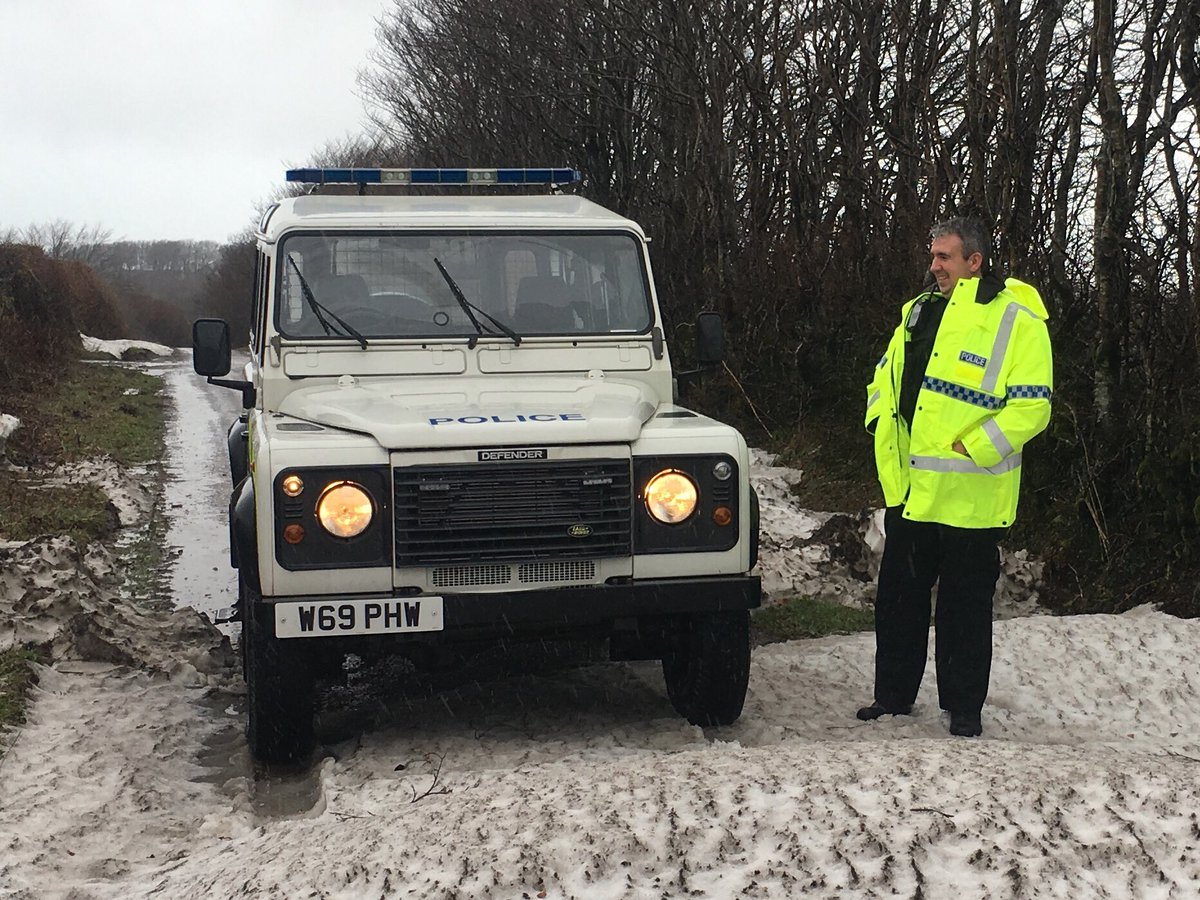 ASPSpecials's tweet photo. Today our @ASPWSomerset #SpecialConstables were joined by #SCSuptBarbour on patrol on #Exmoor for a ongoing cross border operation with @DC_Police & @ExmoorNP . It was wet, cold & we still had snow to deal with ! #SCGenge #SCBale #SCLeSueur #SCInspJohnson https://t.co/kjjbu0UoSW