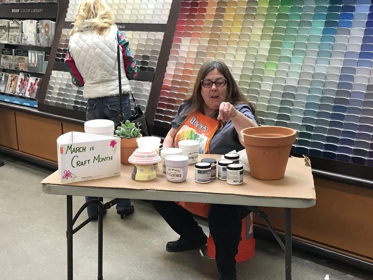 Pat06858216's tweet photo. Here at the Home Depot we do it all https://t.co/phzaF3oE2C
