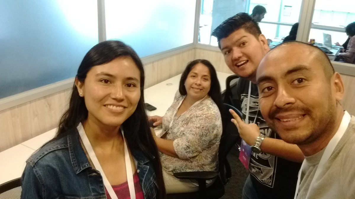 josue_ca's tweet photo. Jammers: Al infinito y más allá
#GSJam #Lima https://t.co/YVpfCFr0Wo