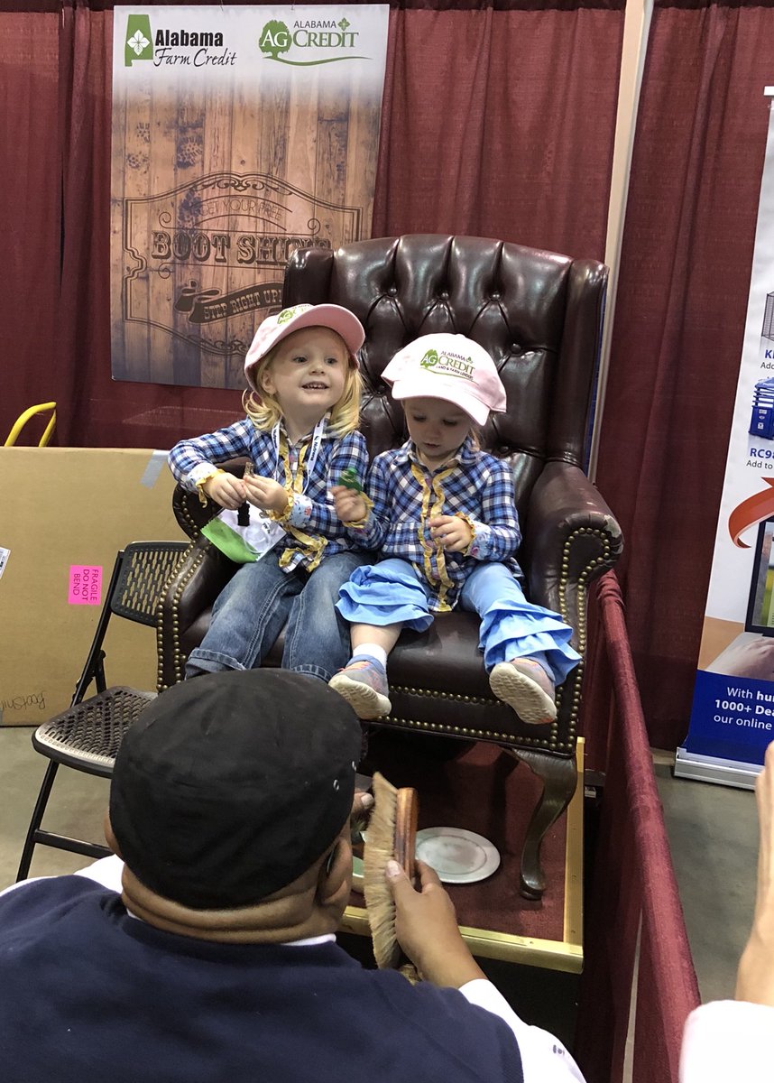 AlabamaAgCredit's tweet photo. Even our littlest fans are getting their boots shined up at our booth during the Alabama Cattlemen's Association Annual Meeting! Shelby Kate & Molly Jane From CK Cattle #bamabeefmeet https://t.co/lardWFQeBt
