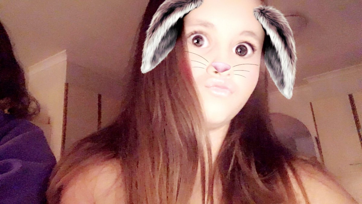 Sarah41578956's tweet photo. Keep smiling no matter what babies❤️😊 https://t.co/zZpODkV84f