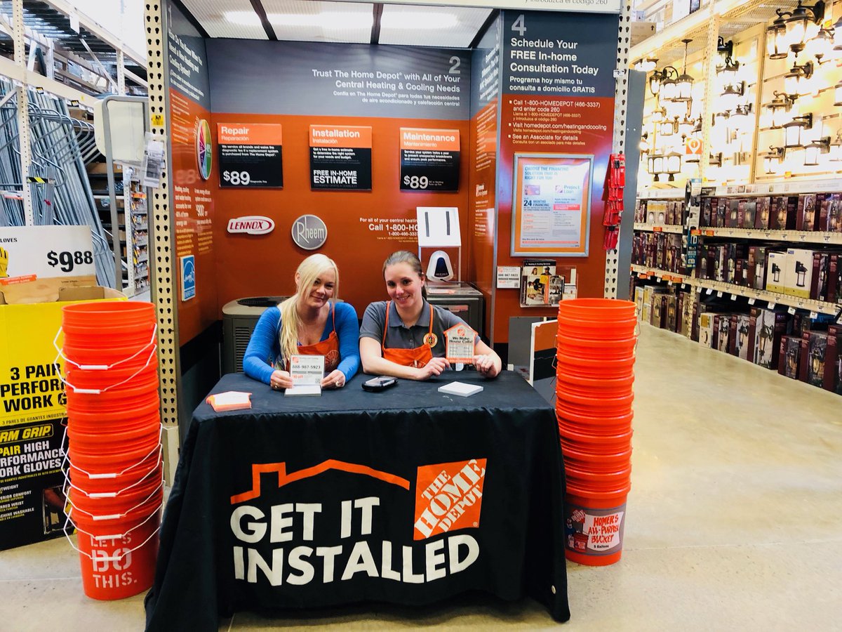 tinylizette's tweet image. D24/D25 supervisors Robin &amp;amp; Maggie ready to drive HVAC #4103 #D276 #specialtyandservices #associateinvolvement @4103OPS @StanleyLabady @hderich @Hol_Lis