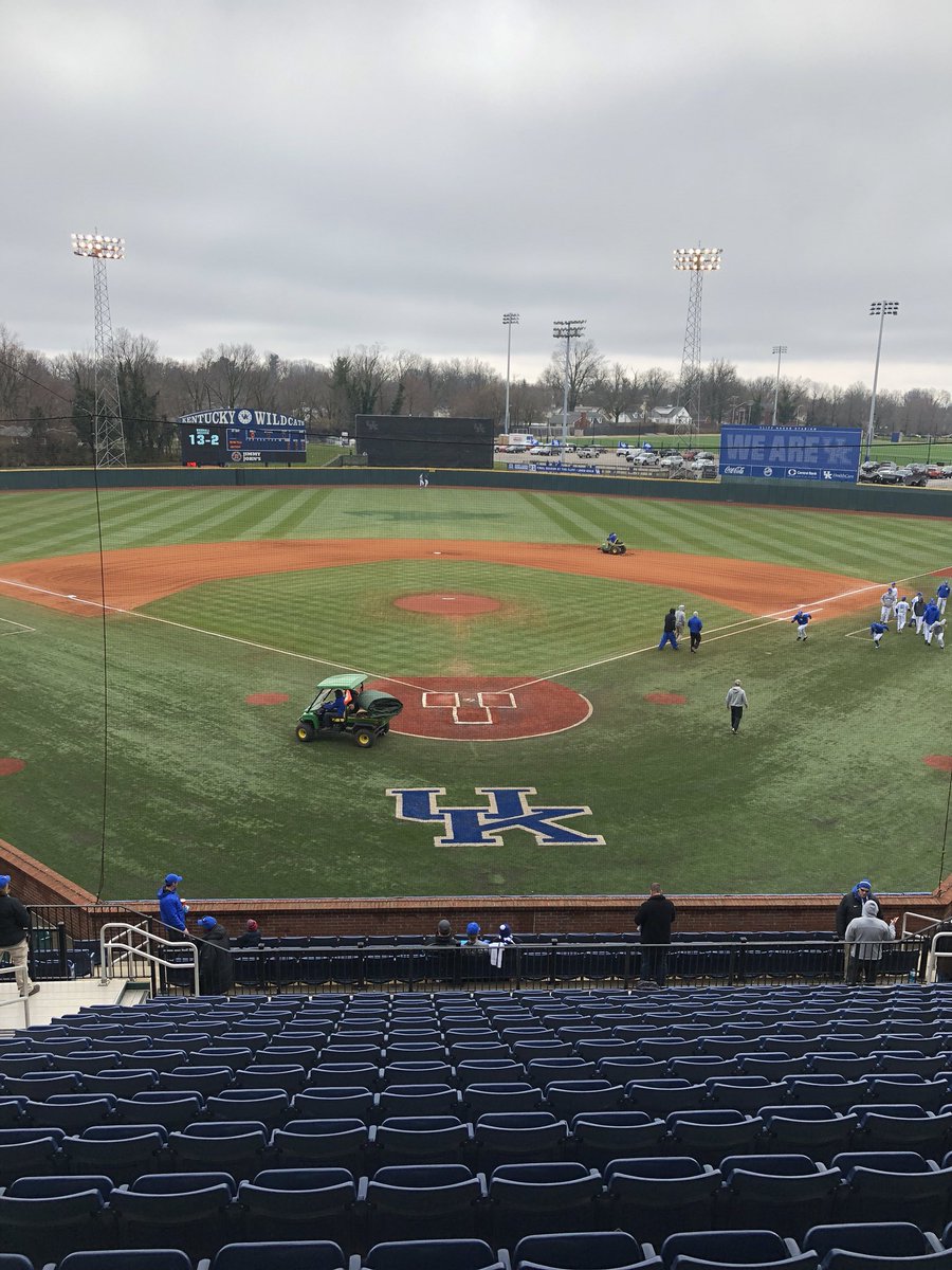Sakowski_UVA's tweet photo. Excited to be in Lexington for the final 2 games of the Texas Tech-Kentucky series. #bundleup #midwesternspring https://t.co/nMmKaISDya