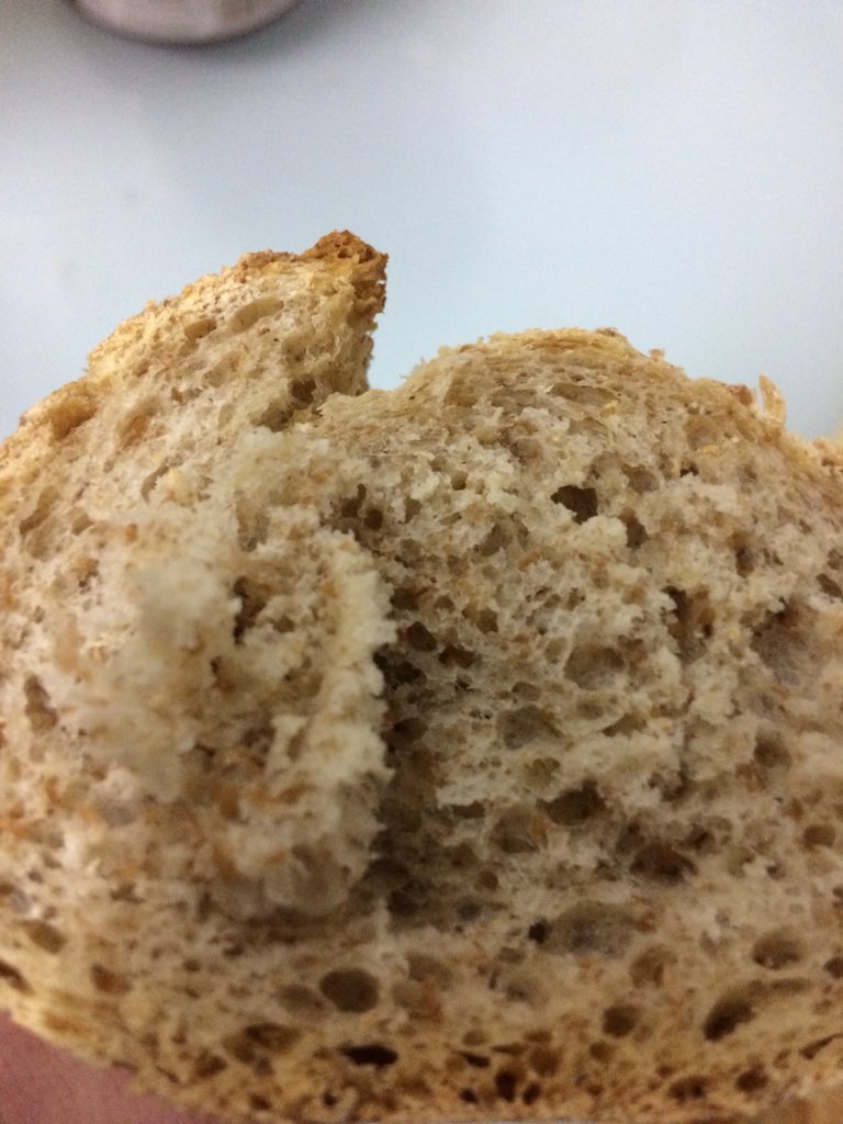 APanTradicional's tweet photo. Pan integral 100% y Barra de Pan común, de Panadería Emilio Soria de Alfacar Granada. Pan Tradicional Granadino sin aditivos y con masa madre ecológica. Así si!!! https://t.co/sYmMLsSL3L