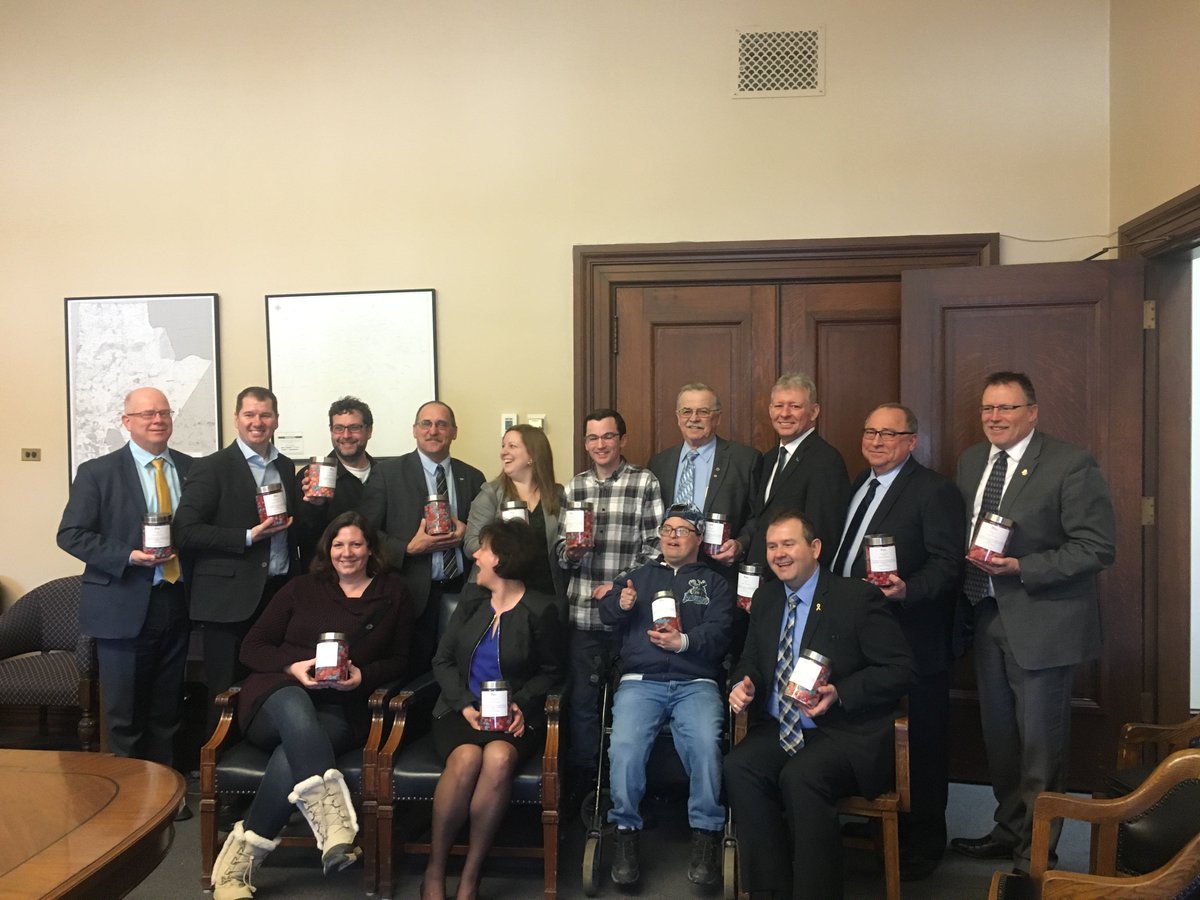 AbilitiesMB's tweet photo. @Min_Friesen &amp; @Brian_Pallister: Budget day is Monday! Please #ShowUsASign in the budget that vulnerable people will not be forgotten! Thank you and have a great day!

#mbbudget18 https://t.co/CFLyu2r7OA
