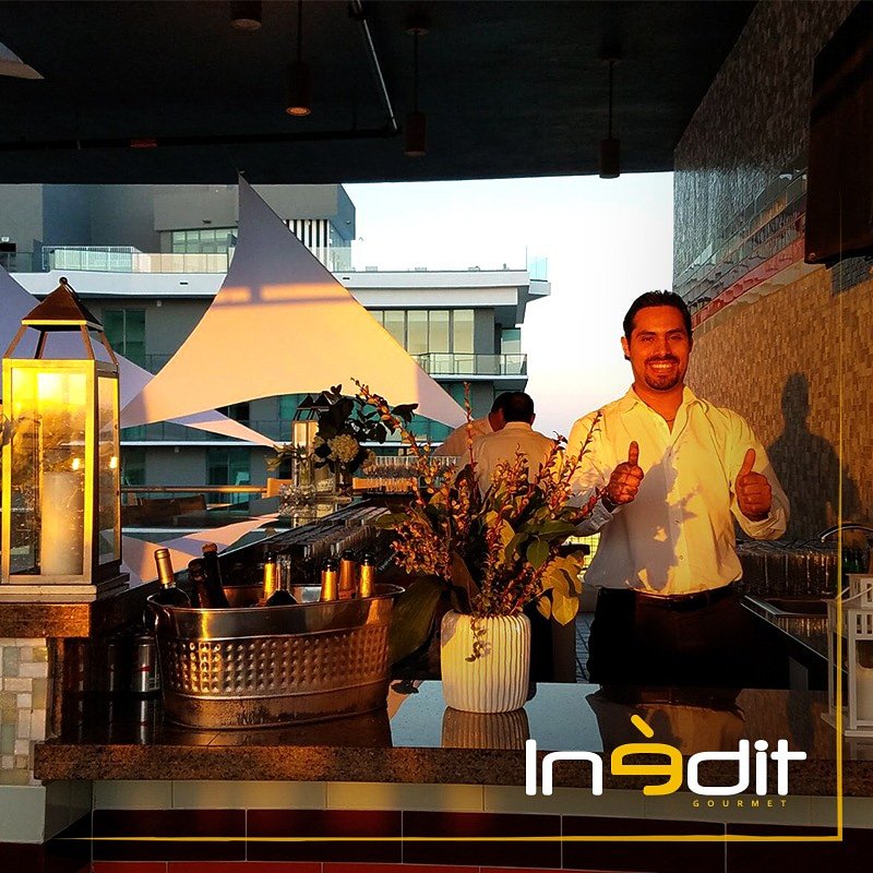 IneditGourmet's tweet photo. It’s Satur-yay! Cheers!
Decoration thanks to @Juancsemidey
#WeddingsatBrickell
#Ineditoriginal #ineditgourmet #gourmetlife #cateringservice #miamievents #miamicatering #weddingevent #gourmet https://t.co/QIyDlUdlew