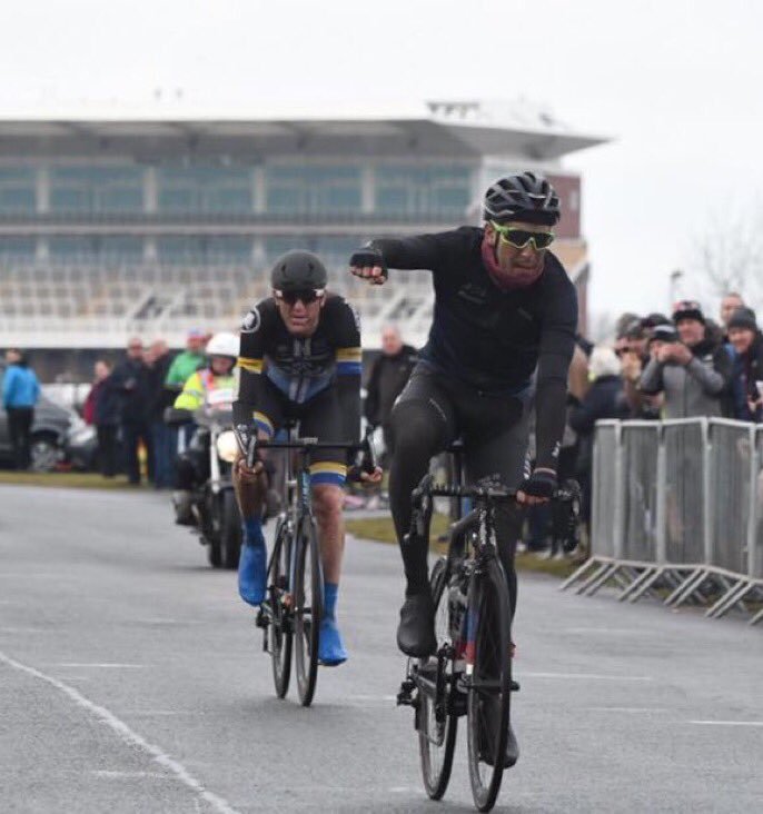 a_duggleby's tweet photo. Here you can see the effects of the 'aero boost' @jonmould91 used to win the sprint. Initiated at 500m to go. Made for a zwift sprint to the line to take the win. #gozwift #goodtactics https://t.co/NlRRGFA8XB