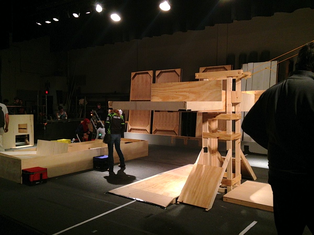 team_5549's tweet photo. This week's thankful Thursday (albeit a little late) goes to @Robotics1418
They have been great mentors to us, and allowed not only us, but several other teams, to use their practice field to prepare and improve for this year's season. We wish them all the best this season! https://t.co/rrAv8hoOSW