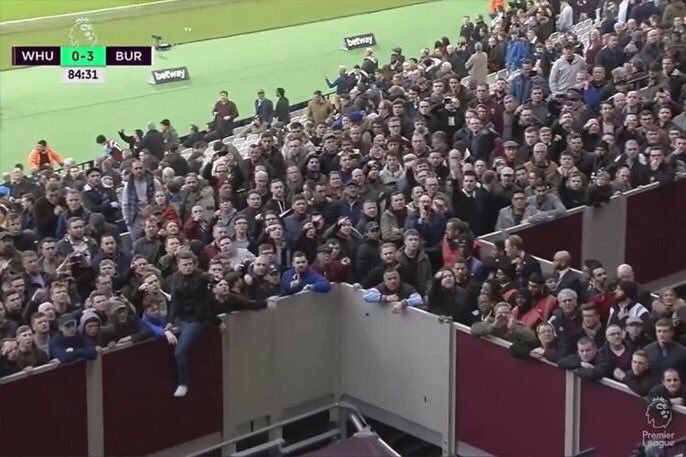 AwayDaysTips's tweet photo. The Walking Dead filming for season 9 at the London Stadium today. https://t.co/DVPnpW41vk