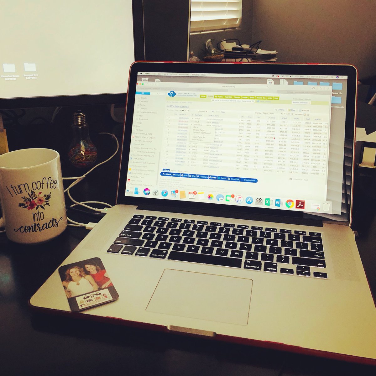 caHOMEgirls's tweet photo. Good morning!
Up and at βem! Howβs your Saturday morning?
π©βπ»βοΈπ
#iturncoffeeintocontracts #upandatem #socialsaturdays #partnership #realestateweekend https://t.co/xDjLXpfsJf