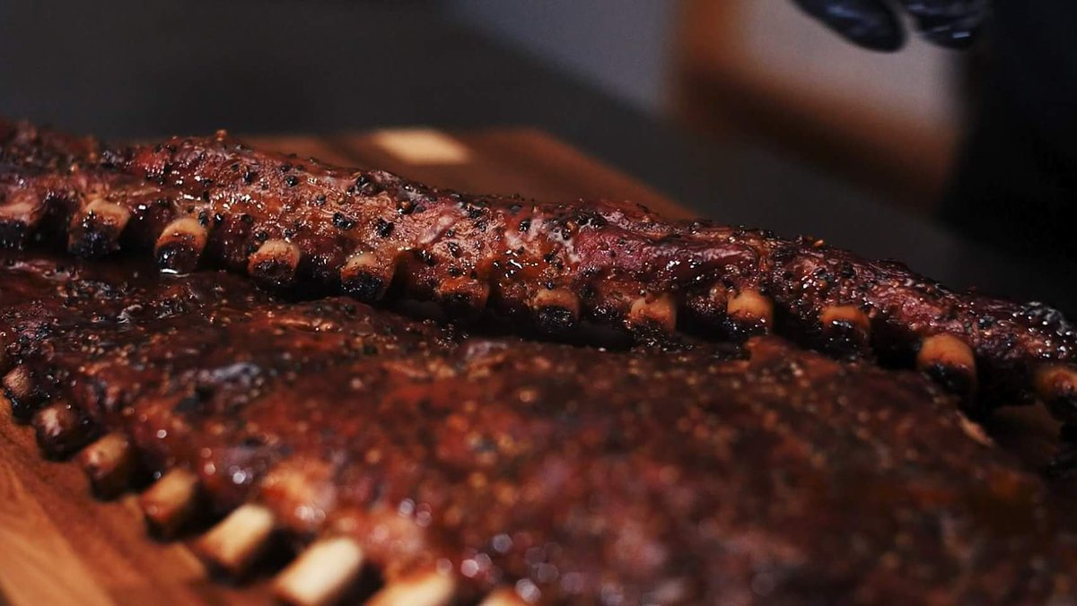 Cooked for 6 hours, gone in minutes.

#BarknRender #barbecue #pitstyle #pork #ribs #meat #foodie #eat #tasty #recipe #Hampshirecatering #Surreycatering #catering