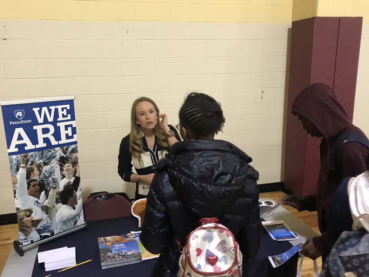 Blondell_RB's tweet photo. #stepintocollegephilly College Fair where students have an opportunity to talk one-on-one with colleges and universities about scholarships, financial aid, college application process and available programs. https://t.co/sLpvXkLCxm