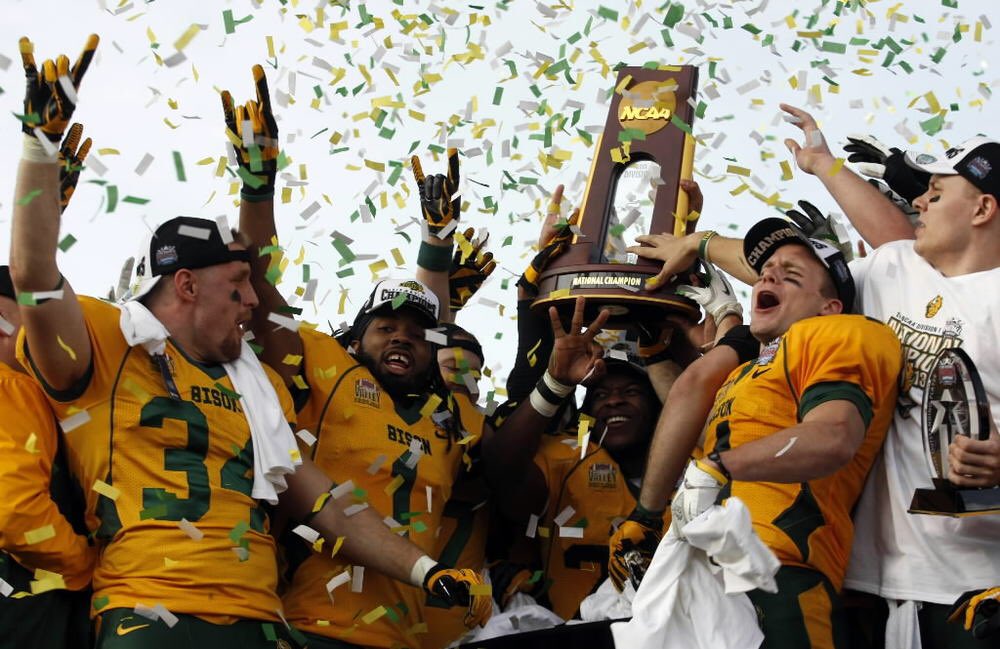 Hull7Hull's tweet photo. Honored to say I’ve received an offer from the FCS National Champions, North Dakota State University! Huge thanks to the coaching staff! https://t.co/l87HCxgVMT