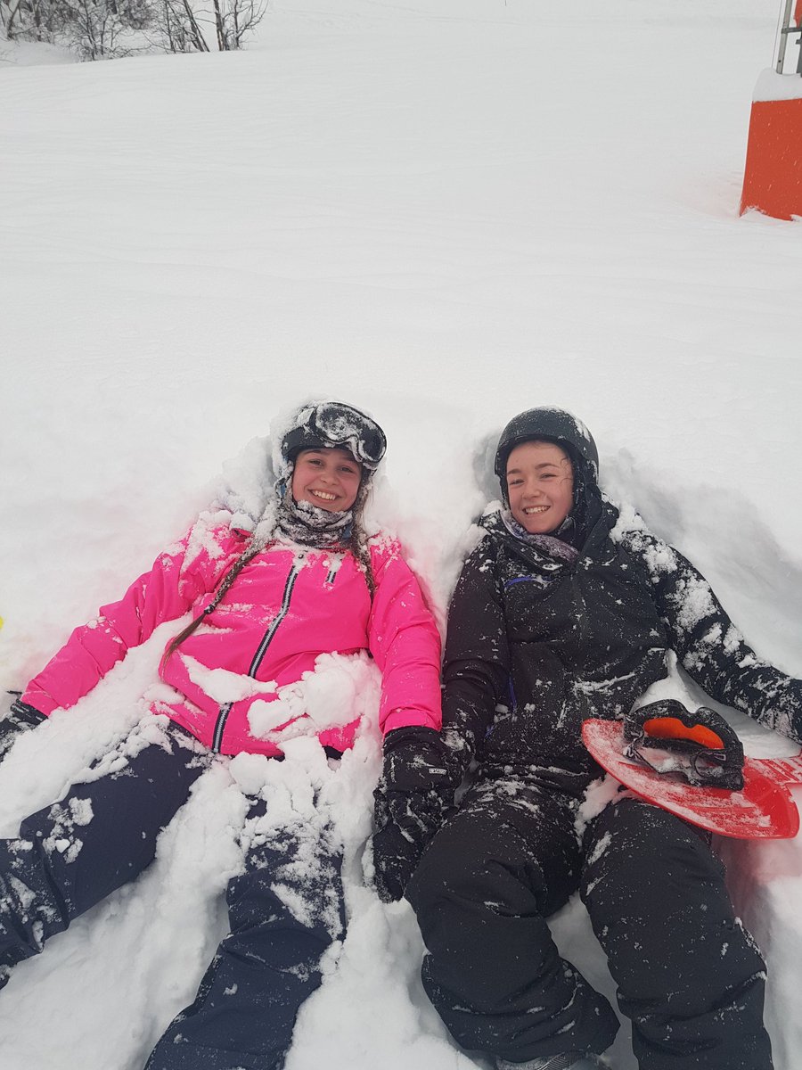 PERFDPEM's tweet photo. Pre snow Angel pic @SerreChe_EN @walbottlecampus https://t.co/3usgAKRUDE