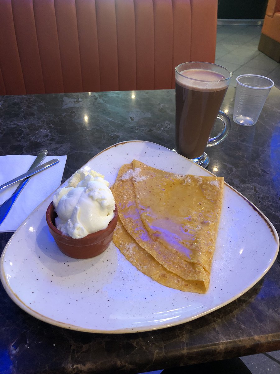 Geege_10's tweet photo. @VolunteerCUSU just fuelling up before my next shift #JailbreakCUSU https://t.co/Zlsi8FCPeo