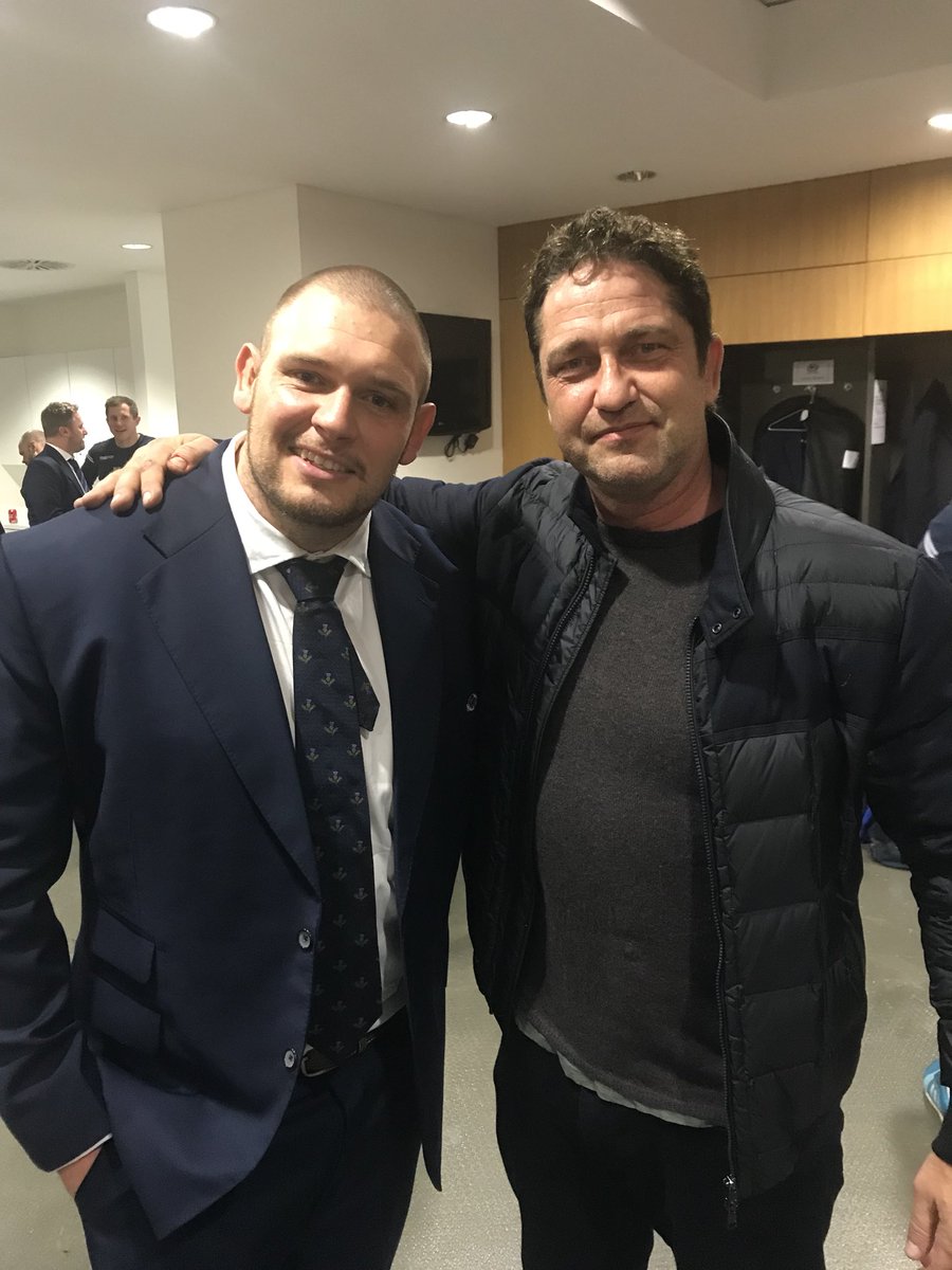 GGreid87's tweet photo. Not the result we were looking for but very cool to meet @GerardButler a good genuine bloke #likesabuckfasttoo https://t.co/TgNaTifNn3