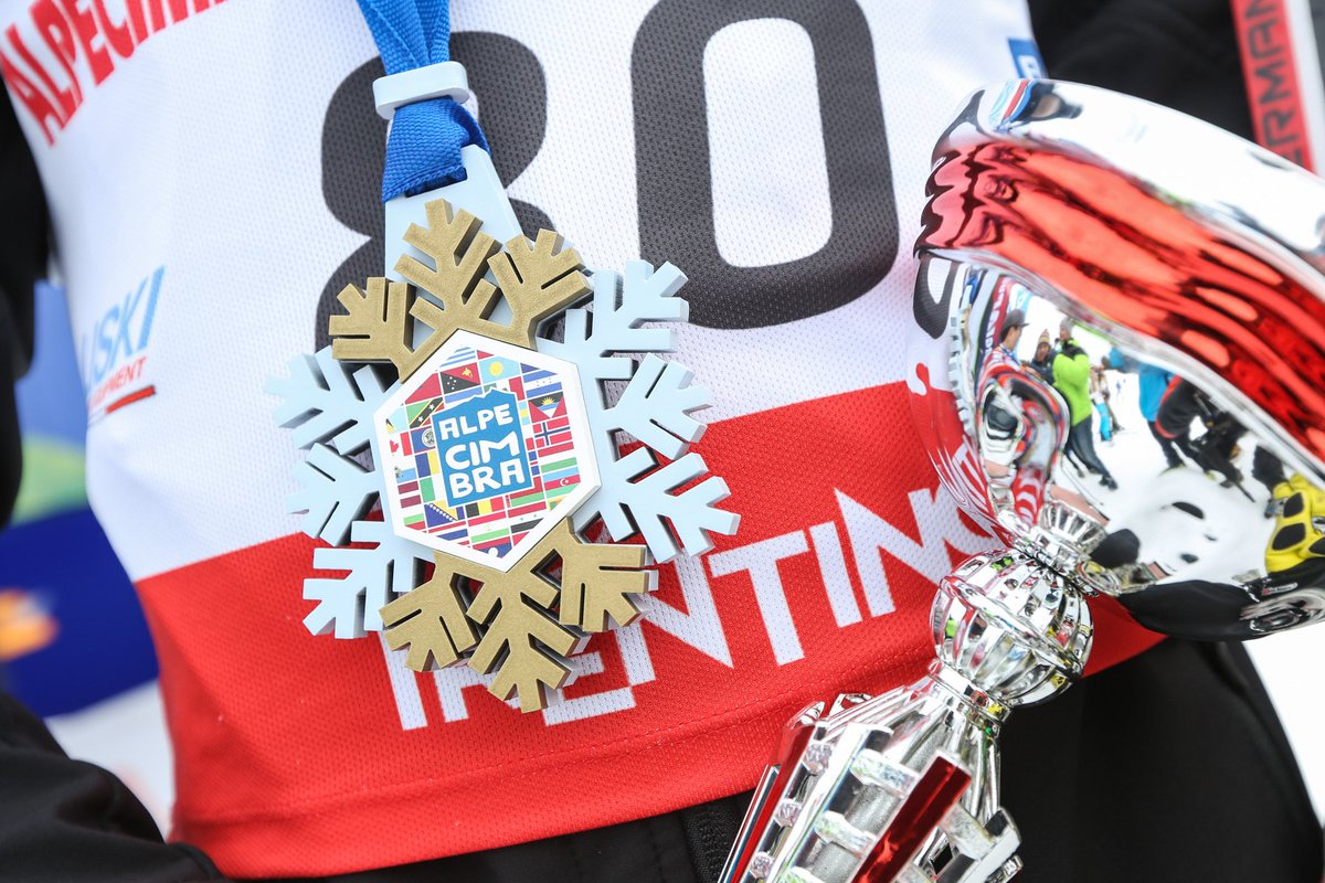 L'Italia si è messa al collo quattro medaglie nell'ultima giornata di gare e ha vinto la 47ª edizione dell'ALPECIMBRA FIS CHILDREN CUP 2018, prima nella classifica per nazioni e prima anche nel medagliere davanti alla Finlandia. 🏆🇮🇹️
goo.gl/G1NsLb