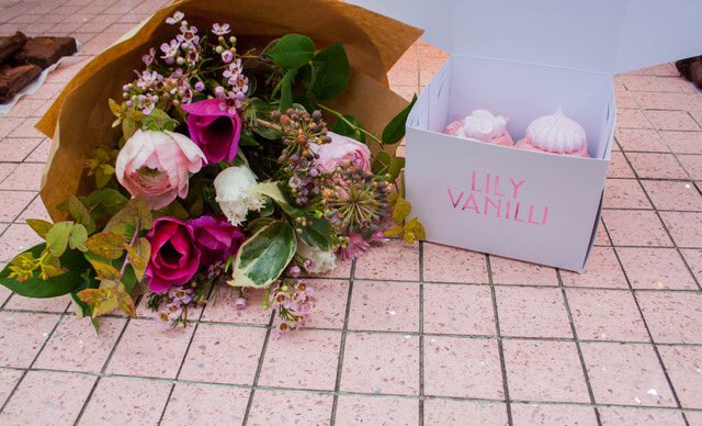 oldspitalfields's tweet photo. Donβt forget to spoil mum with the kick ass collaboration of #oldspitalfieldsmarket neighbours @RebelRebelE8 and @lilyvanillicake this weekend - a beautiful bouquet and 4 cakes or tarts of your choice for just Β£30 #mothersday #rebelrebel #lilyvanilli https://t.co/yR20ml3DpG