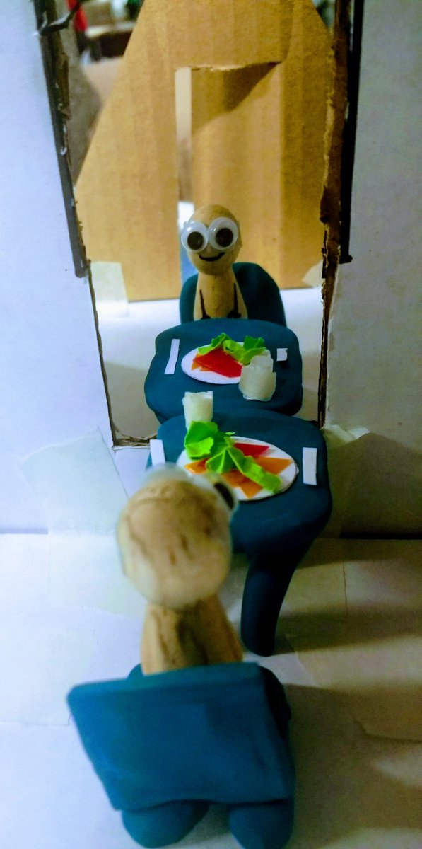design_kendall's tweet photo. Prototyping an service that would link loved ones over distance with a meal #GSJam #GSJDundee #prototyping #bookameal https://t.co/cmv7RZpheE