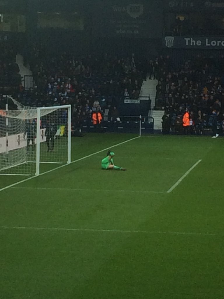 toonstef's tweet photo. @WBA @BenFoster #warmup https://t.co/tInWDmYiAP