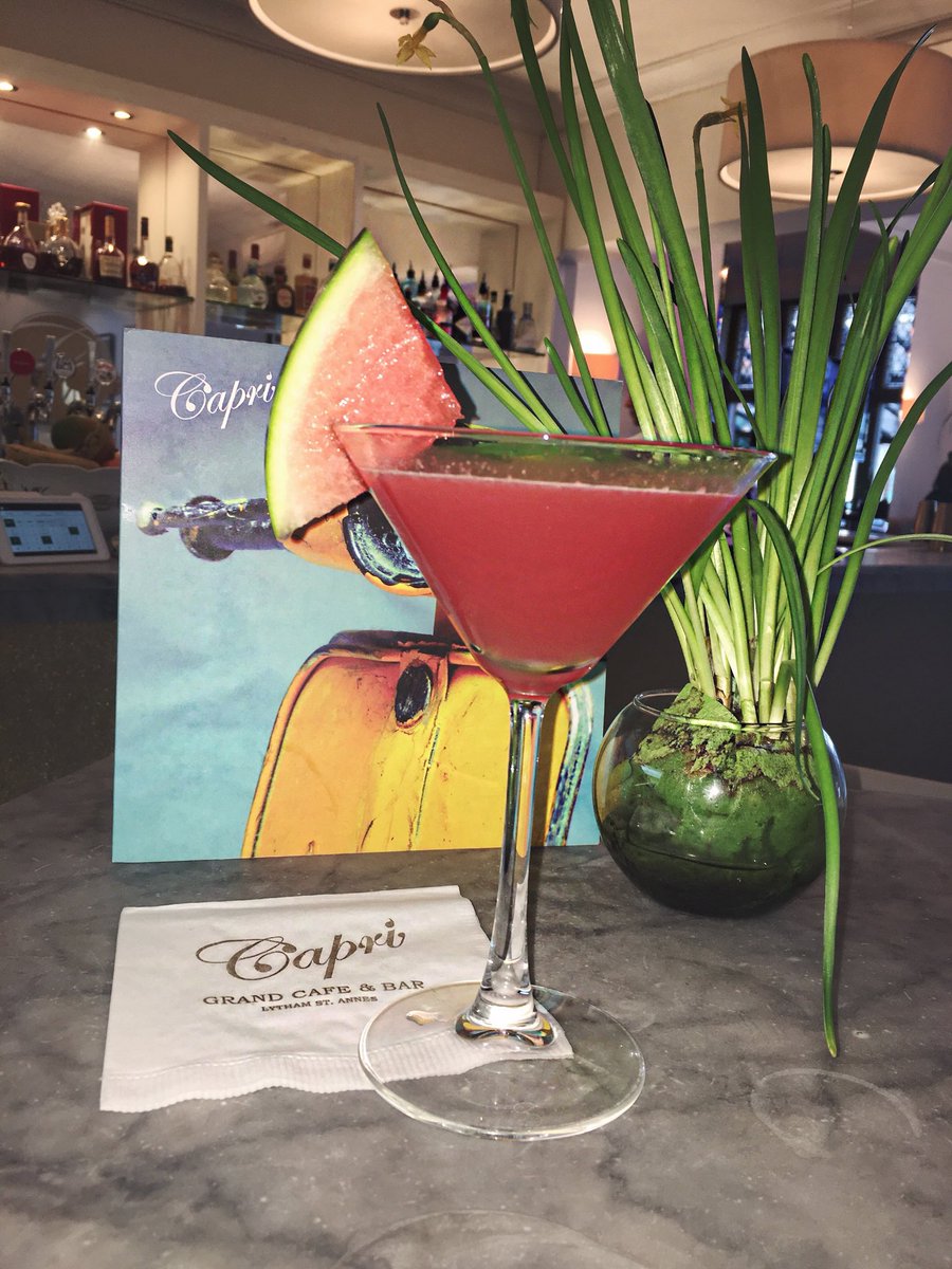 CapriLytham's tweet photo. Saturday nights at @capri_lytham💃🏾 open till 1am🍾 #watermelonmartini #caprilytham #lythamstannes #saturdaynight #cocktails https://t.co/AifvQBDC1U