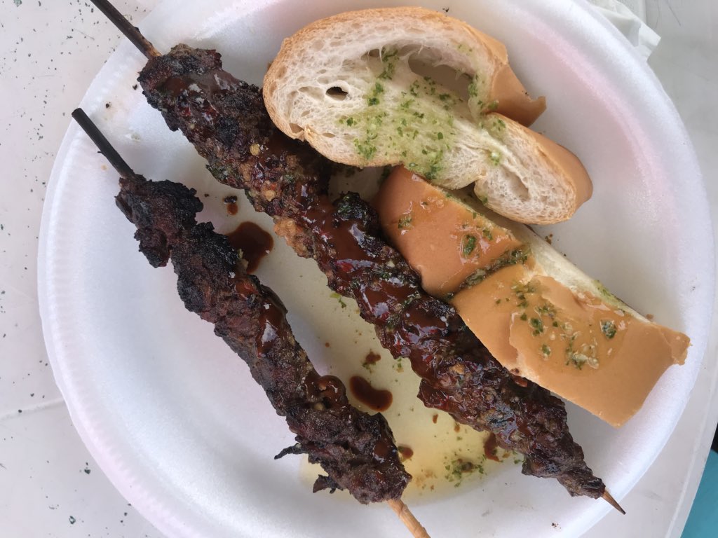 yaznier's tweet photo. pinchos de churrasco, pollo, cerdo y camarones. 
salsas exóticas!
hablando real saben súper cabrones, deberían visitarlos.
ubicados en Bo. Pozuelo, Guayama PR https://t.co/5IdLhUg4Oh