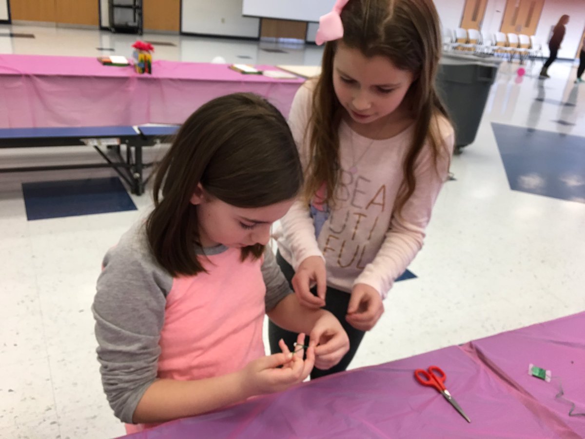 wh_peer's tweet photo. Having tons of fun at glam day 😊💅🏼 Bring kids K-6 by and color, make slime, get your hair braided, and more! We're in the high school cafeteria until 5:00😚💘 https://t.co/rrtQtIdjbc