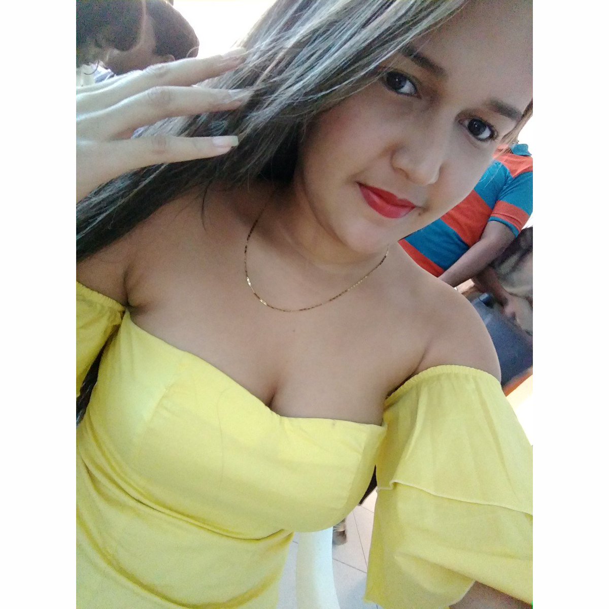 Laura_ChavezD's tweet photo. #NuevaFotoDePerfil https://t.co/oza1ojgzpL